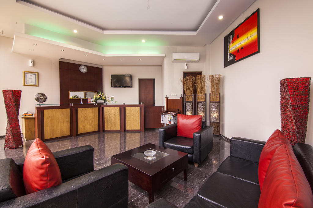 The Rizen Hotel Cisarua Exterior foto